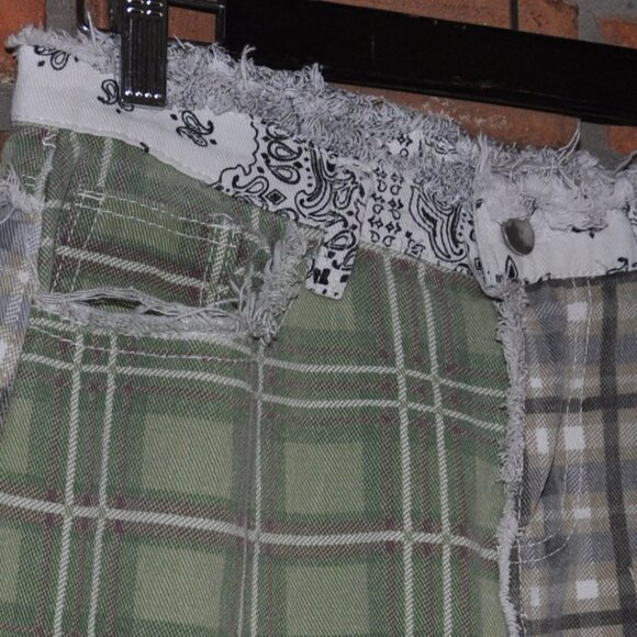 Raggedy Ann Inspired Frayed Patchwork Plaid & Bandana High Rise Pants M - Picture 9 of 12